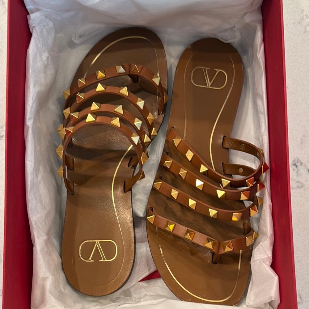 VALENTINO Rock Stud  Sandal- 38.5